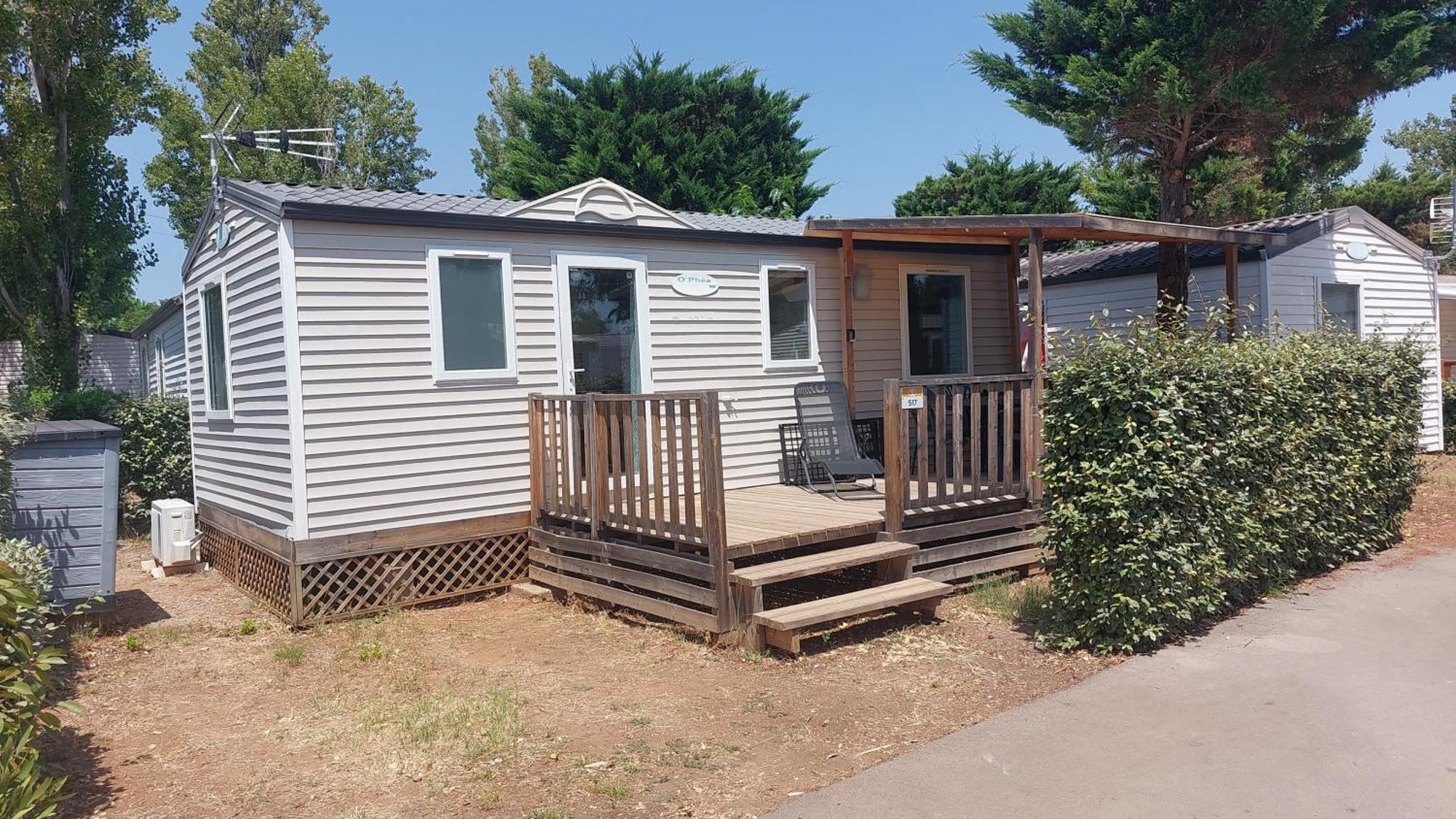 Camping Tohapi Les Salins Vic-la-Gardiole Exterior photo